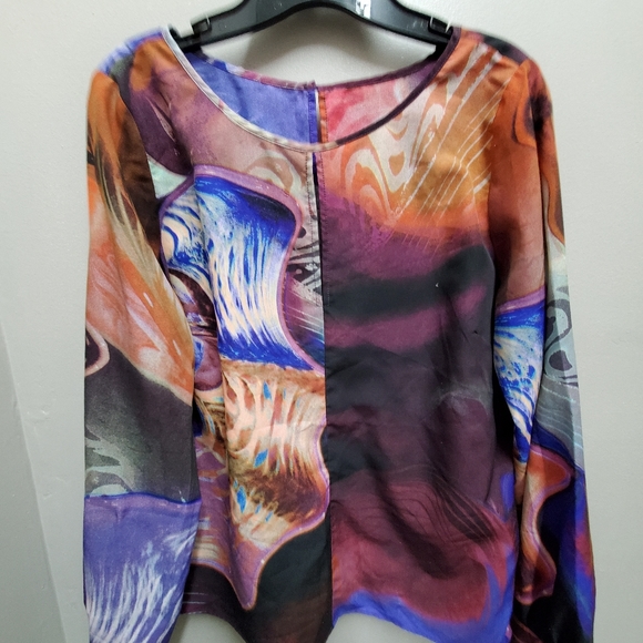 Multiple tops - Picture 9 of 12